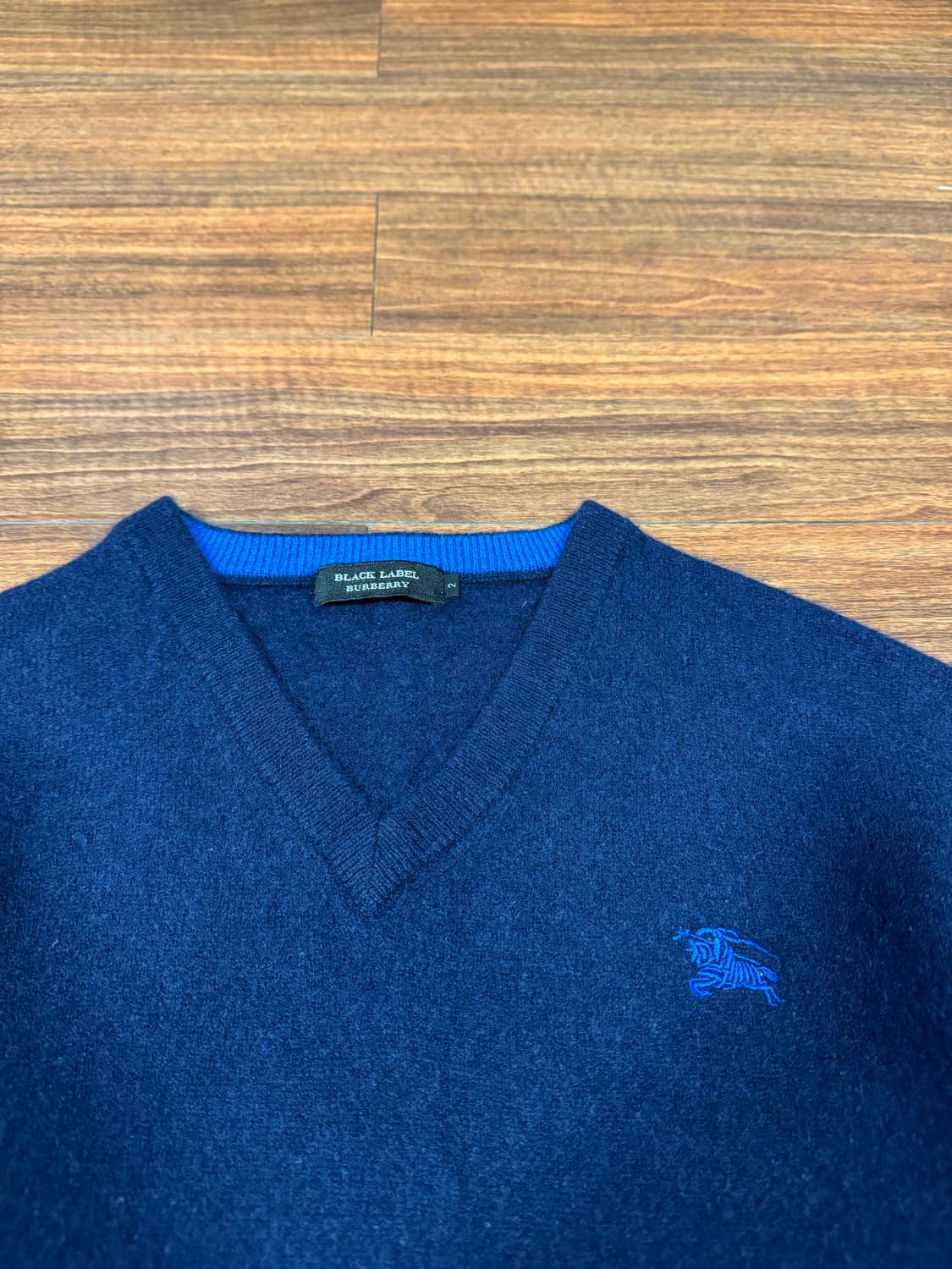 버버리 여성 캐시미어 니트 네이비 상품이미지3