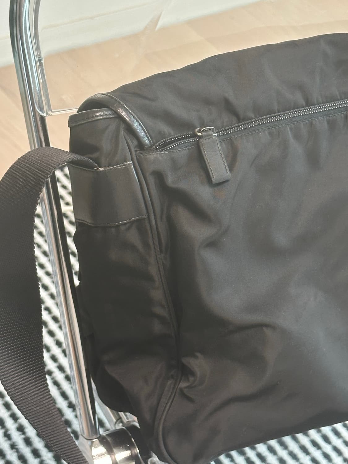 프라다 메신저백 나일론 포코노 테수토 숄더백 상품이미지4