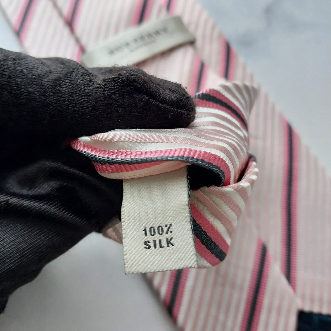 버버리 실크 핑크 스트라이프 넥타이 9.5cm A+등급 K1795
 상품이미지10