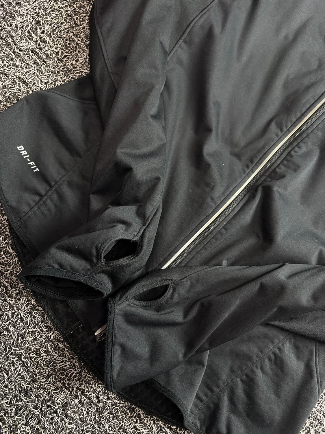 나이키 스우시 드라이핏 블랙 러닝 자켓 3702 상품이미지4