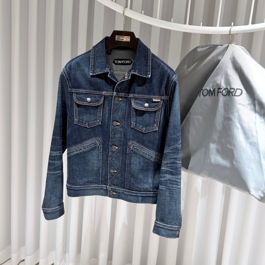 (A+/M) / 톰포드 워시드 데님 트러커 블루종 봄버 청자켓 상품이미지2