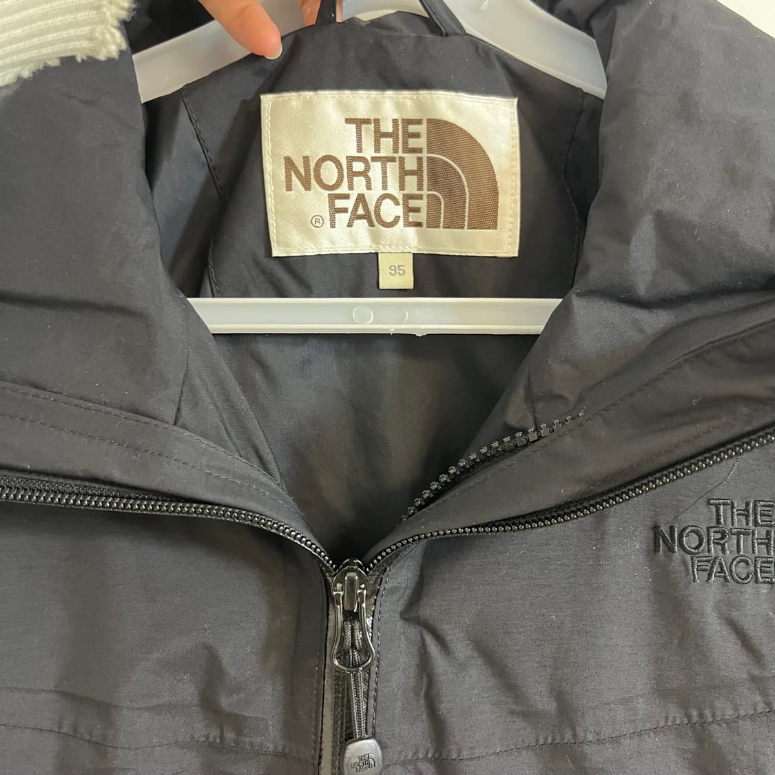The North Face WhiteLabel black windbrek 상품이미지6