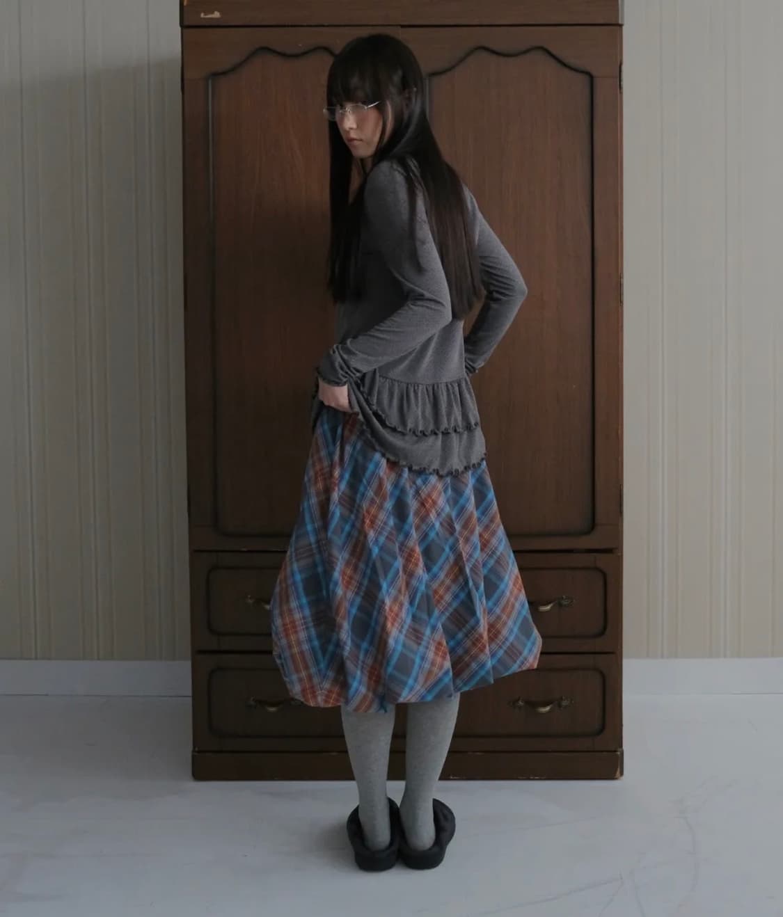 바니쉬먼트 Puff check midi skirt_blue 상품이미지1