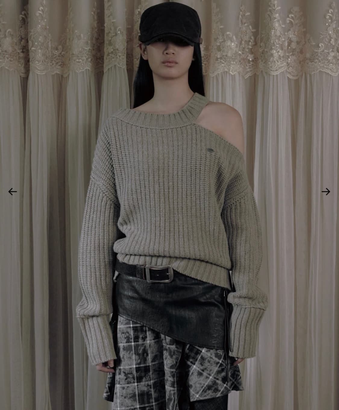 보헤미안서울 컷아웃 니트 우드 상품이미지1