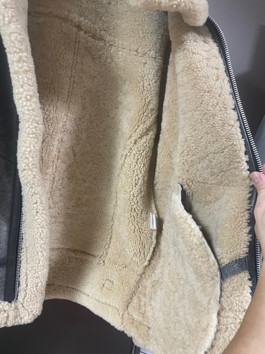 신흥사(현 딤스킨) 무스탕 xl 판매합니다 상품이미지4