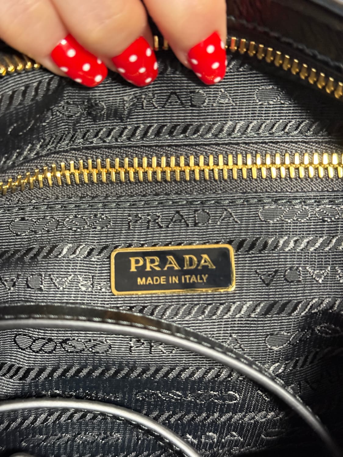 프라다 보니 미디움 가족 핸드백 블랙 상품이미지6