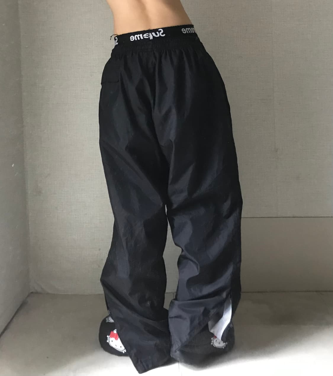 나이키 블랙 와이드핏 트레이닝팬츠 상품이미지3