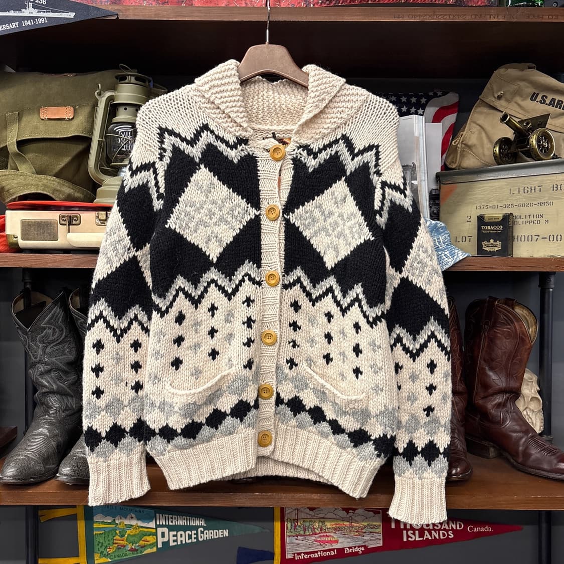 90s Rosebud 눈꽃송이 패턴 나무 단추 코위찬 스웨터 N97 상품이미지1