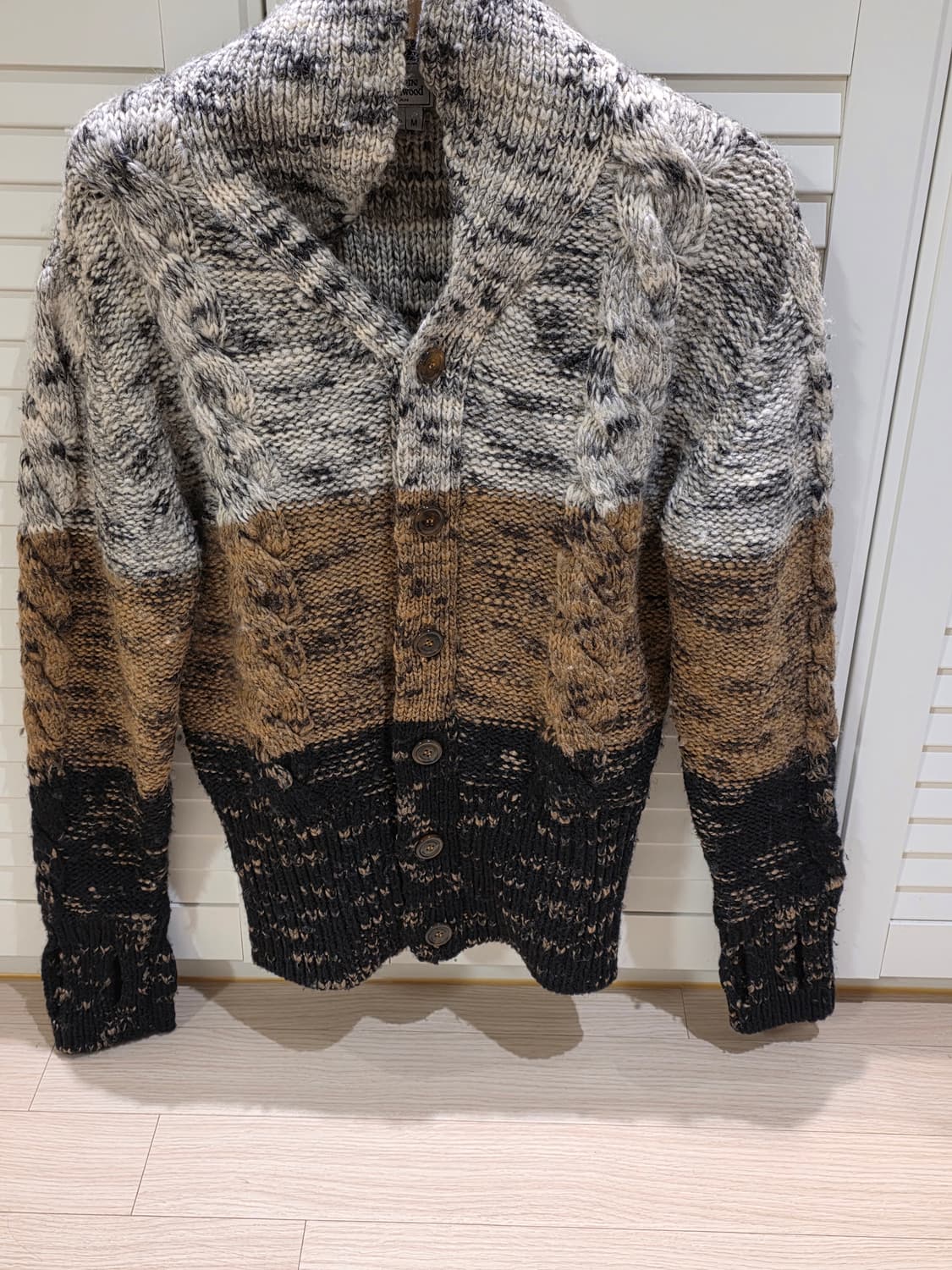 비비안웨스트 우드 남자 알파카 울 혼용 가디건 상품이미지1