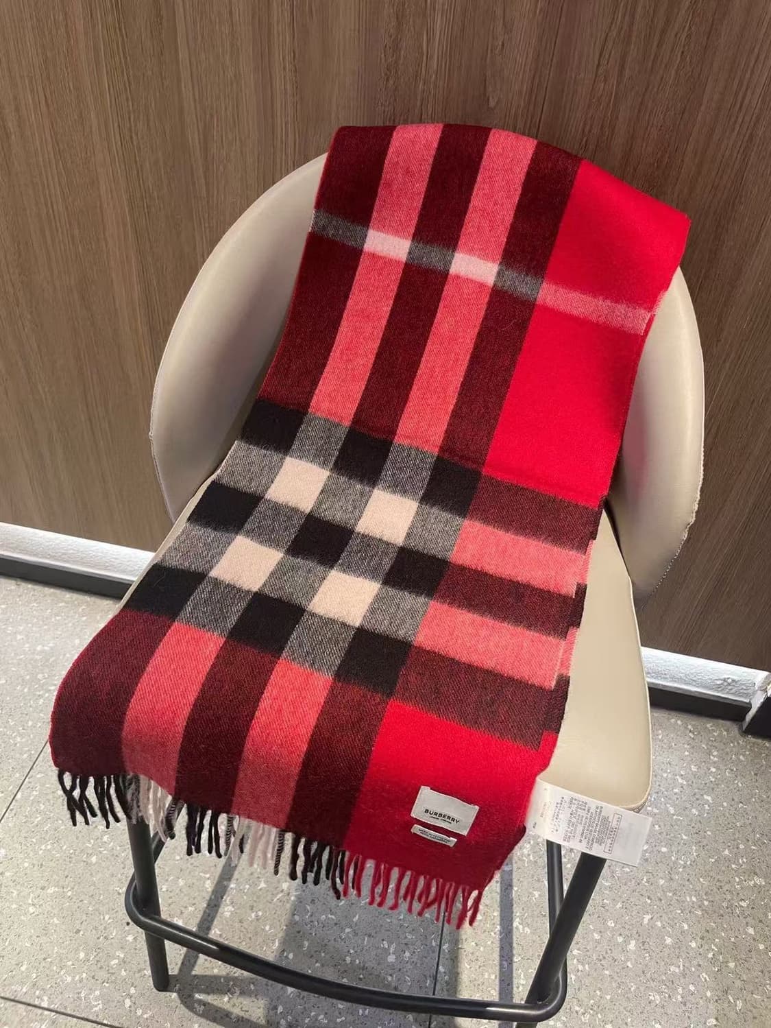 버버리숙녀 리버서블 스카프
 상품이미지3