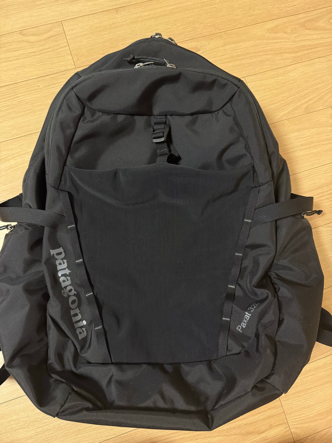 파타고니아 팍사트32L 백팩 블랙 상품이미지1