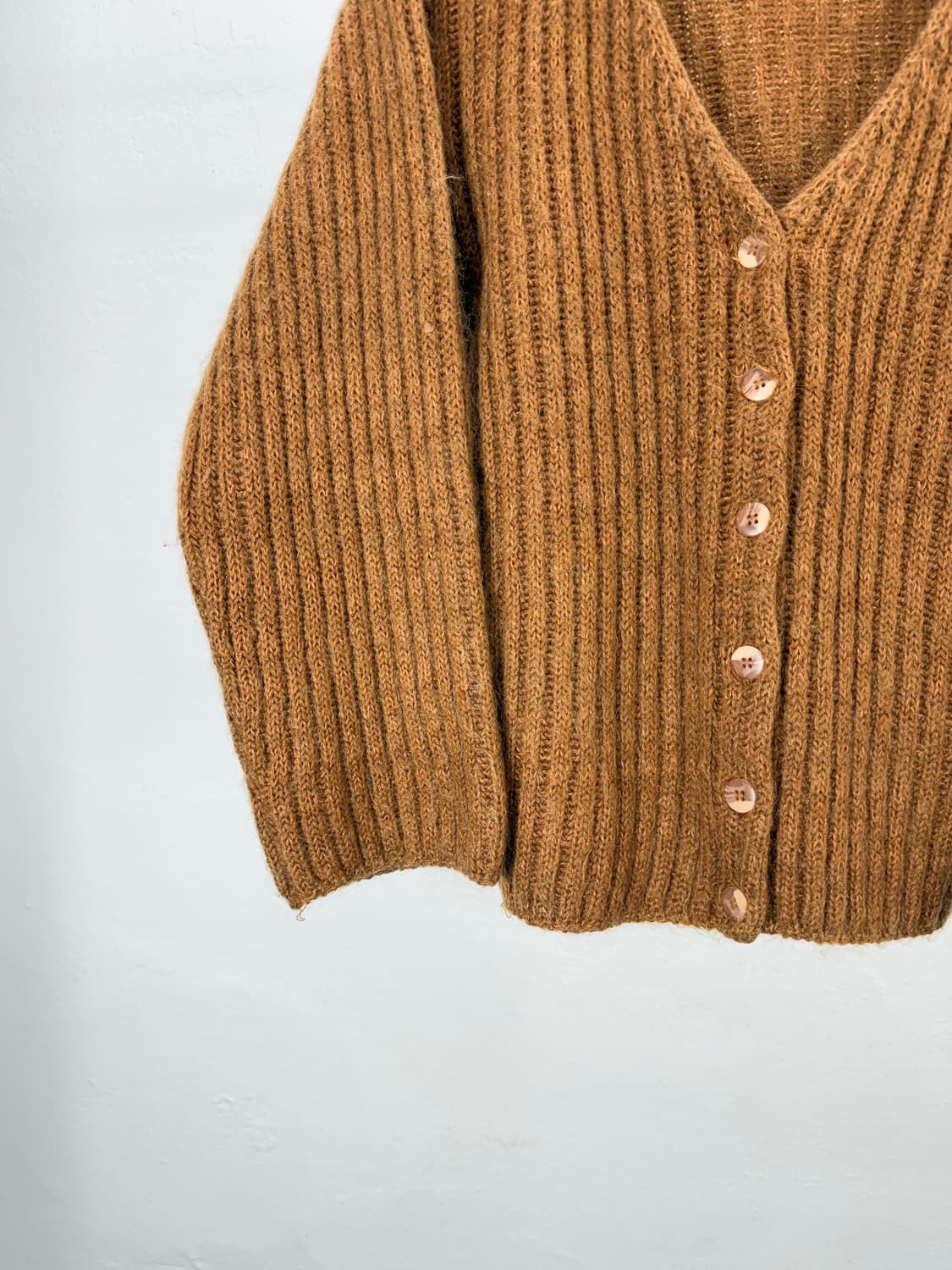 엘엘빈 80s 카멜리 브이넥 울 가디건 상품이미지4
