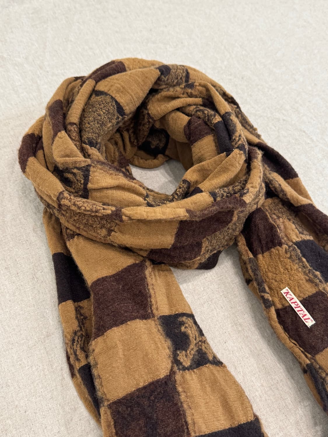 캐피탈 축융울 체커보드 브라운 머플러 상품이미지3