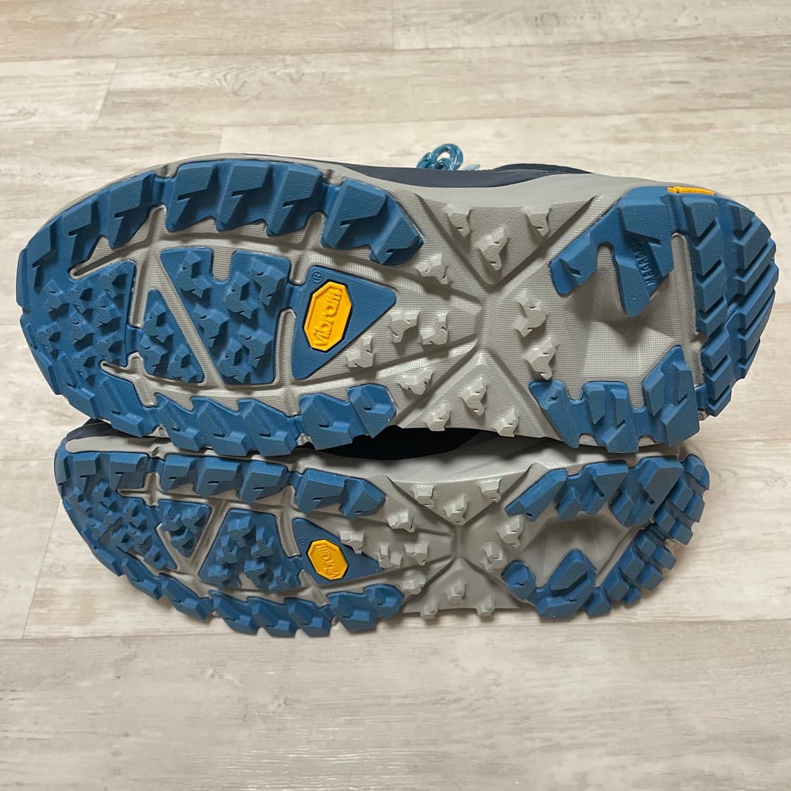 호카 카하1 GTX 등산화 새제품 정품 상품이미지3