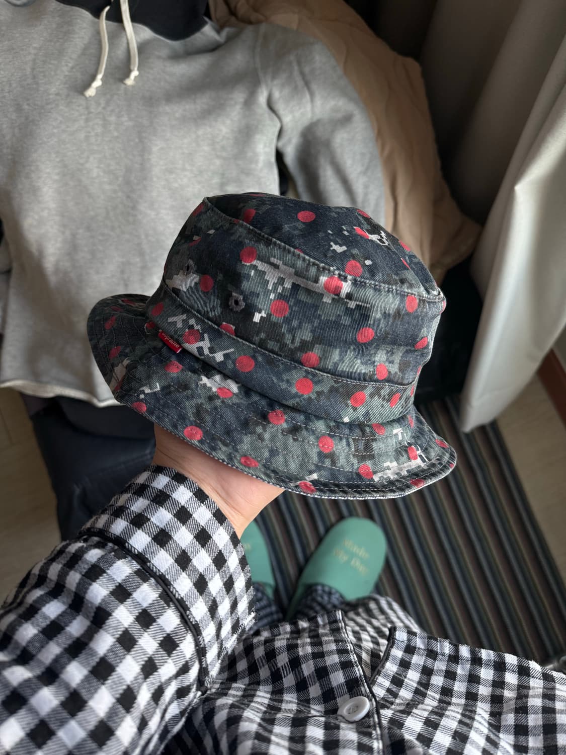 슈프림 꼼데가르송 도트 버킷햇 상품이미지1