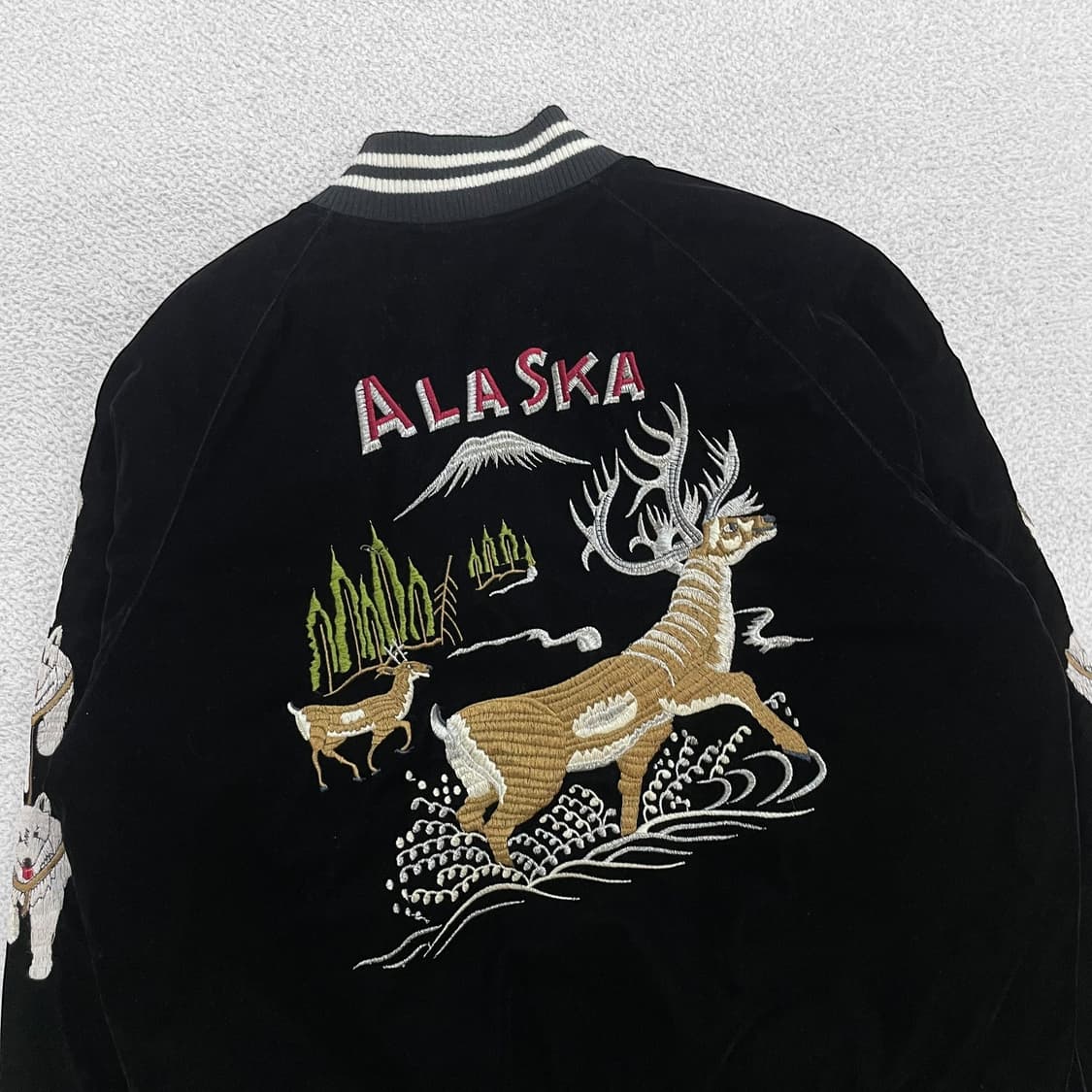 Madness 알레스카 벨벳 스카잔 자켓 블랙 상품이미지3