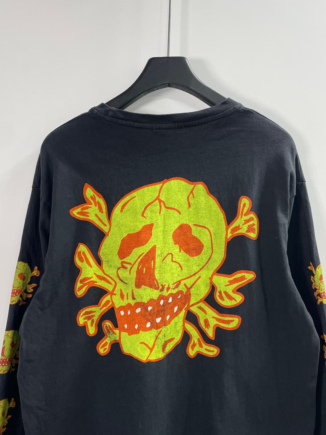 스투시 X 아워레가시 스컬 빅로고 롱슬리브 긴팔티 (on.105) 상품이미지2