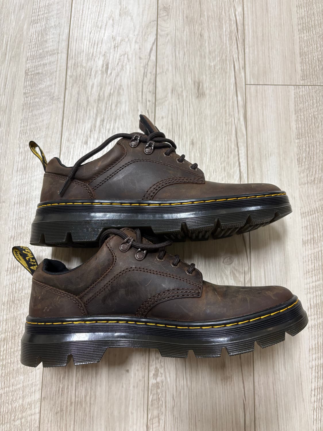 닥터마틴 리더 크레이지홀스 270 상품이미지3