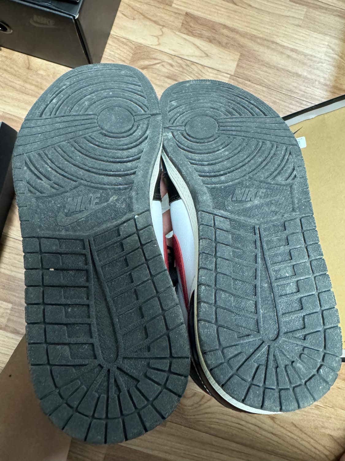 조던1 레트로 하이 OG 짐레드 270 상품이미지7