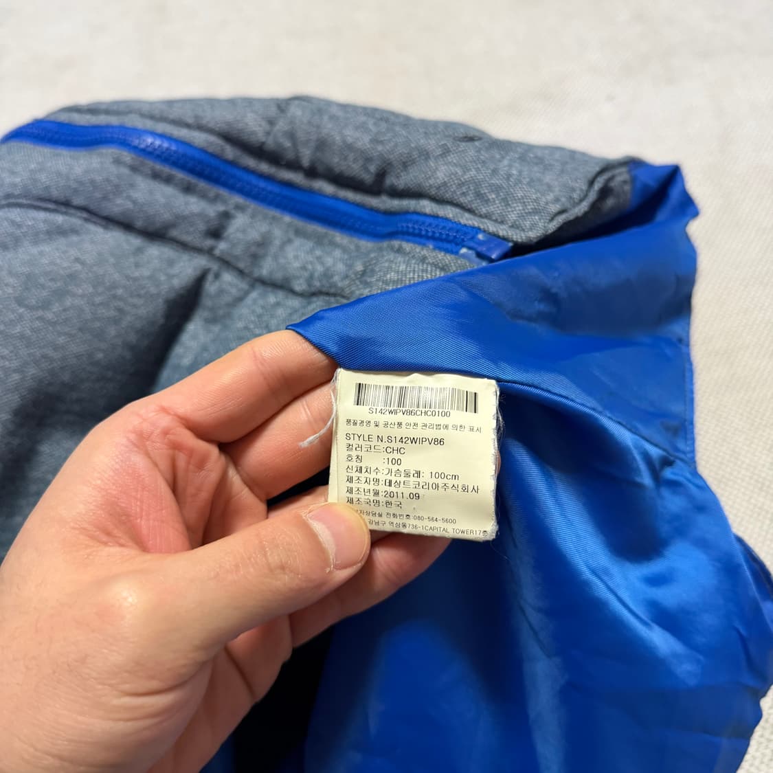 데상트 사이드로고 패딩조끼 상품이미지4