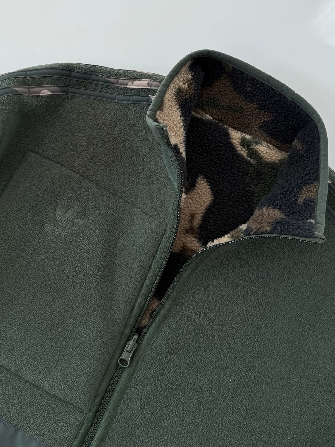 아디다스 오버핏 그래픽 카모 리버서블 양면 플리스 자켓 상품이미지7