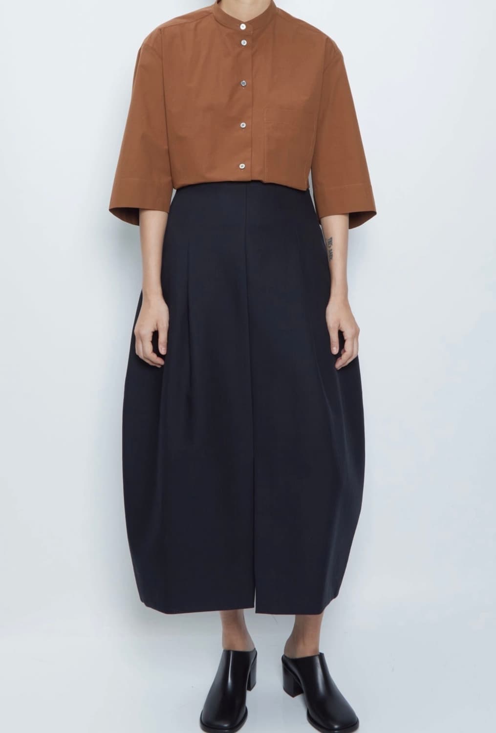 스튜디오 니콜슨 레이나 돌도니 스커트 상품이미지1