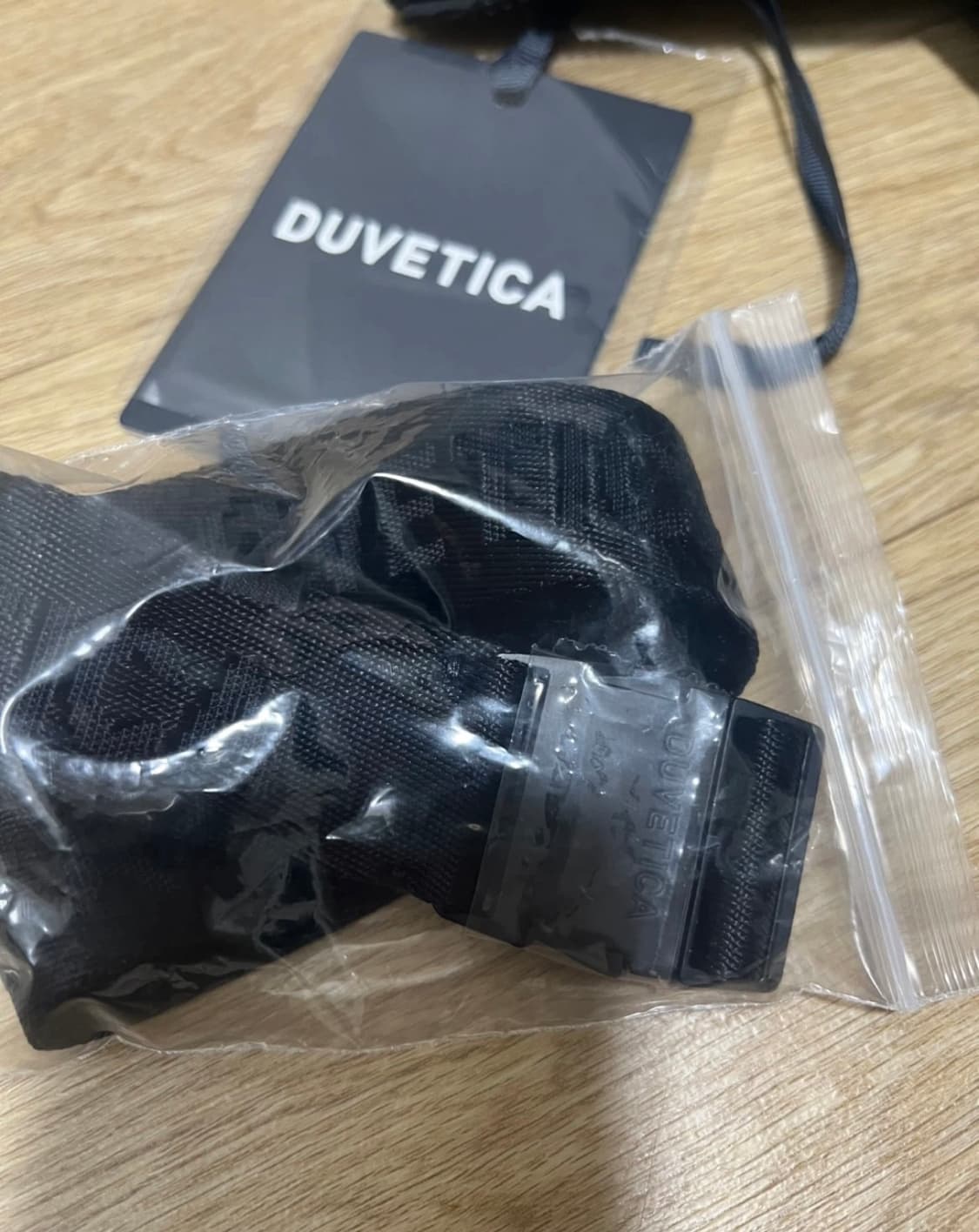 새상품급 몽클 듀베티카 롱패딩 블랙패딩38 상품이미지3