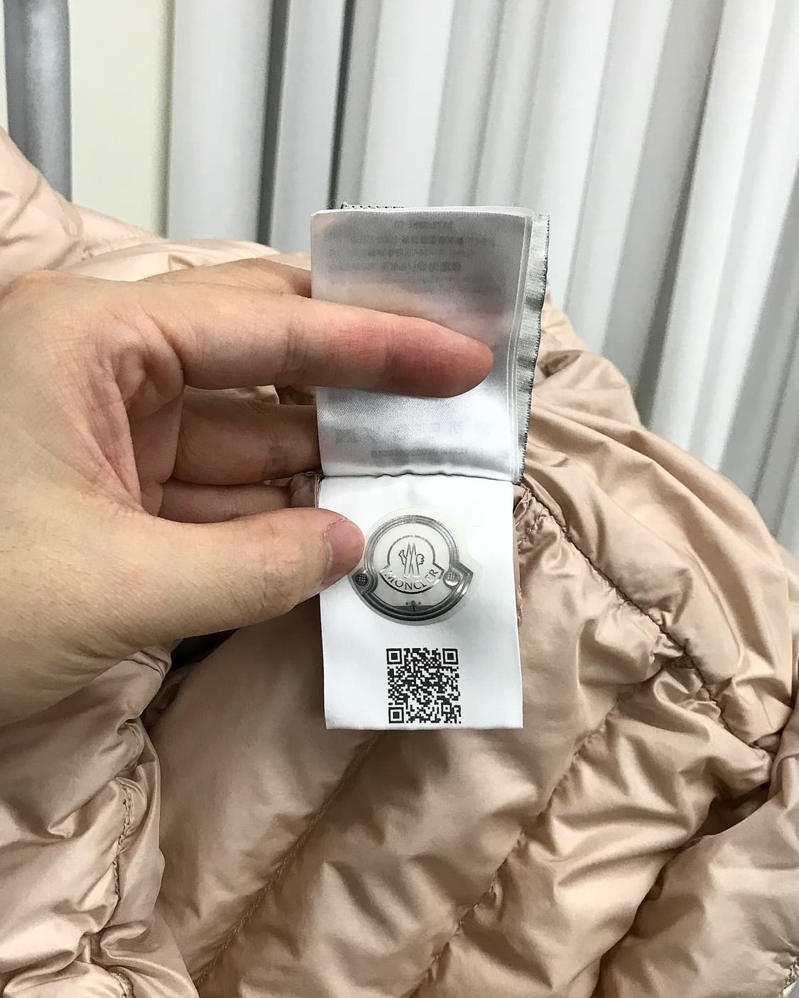 몽클레어 구스다운 하이넥 패딩 상품이미지5