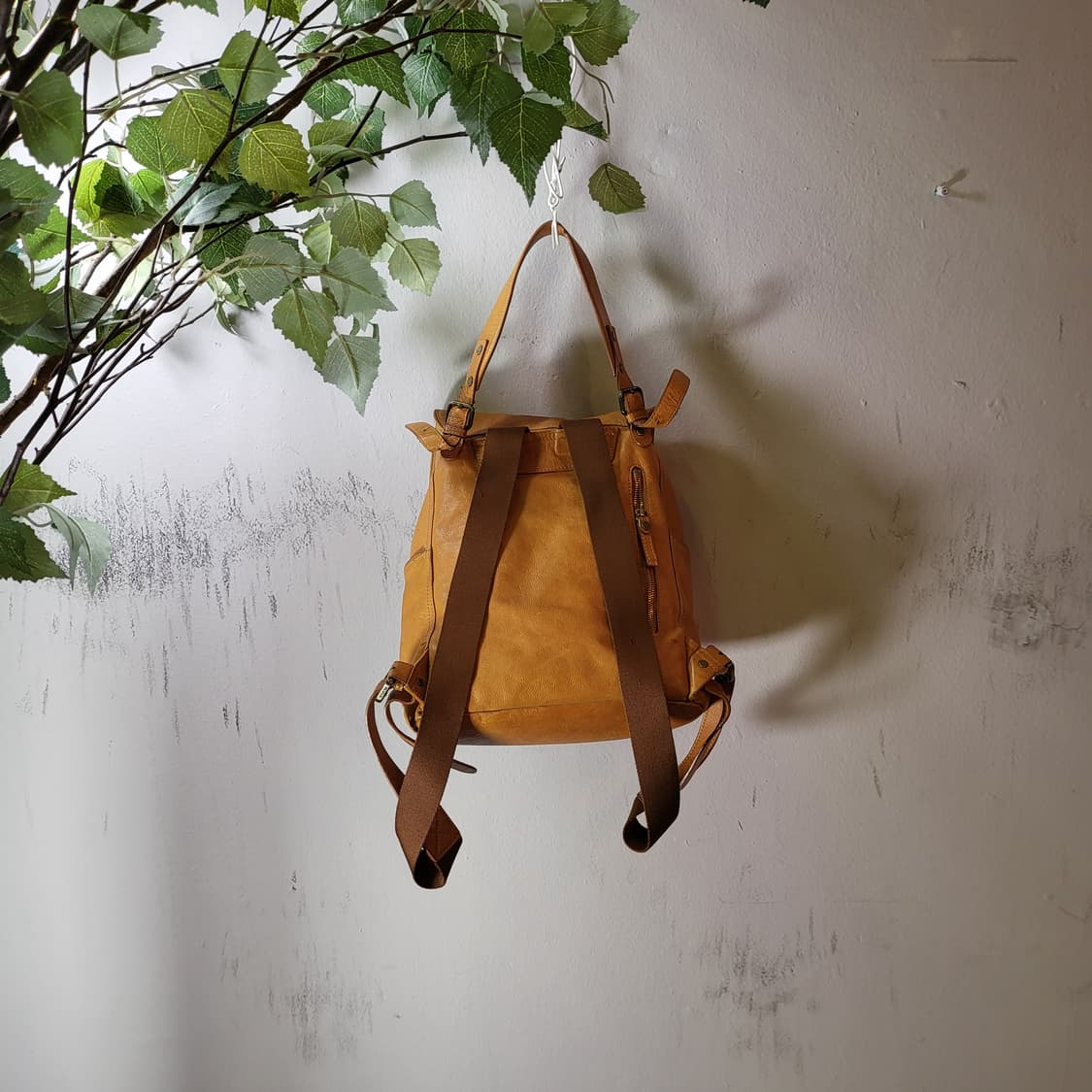 몽삭 레더 백팩 상품이미지7