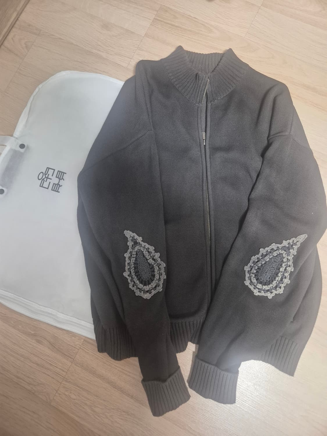 4) 폴리테루 트랙니트집업 차콜 4사이즈 상품이미지1