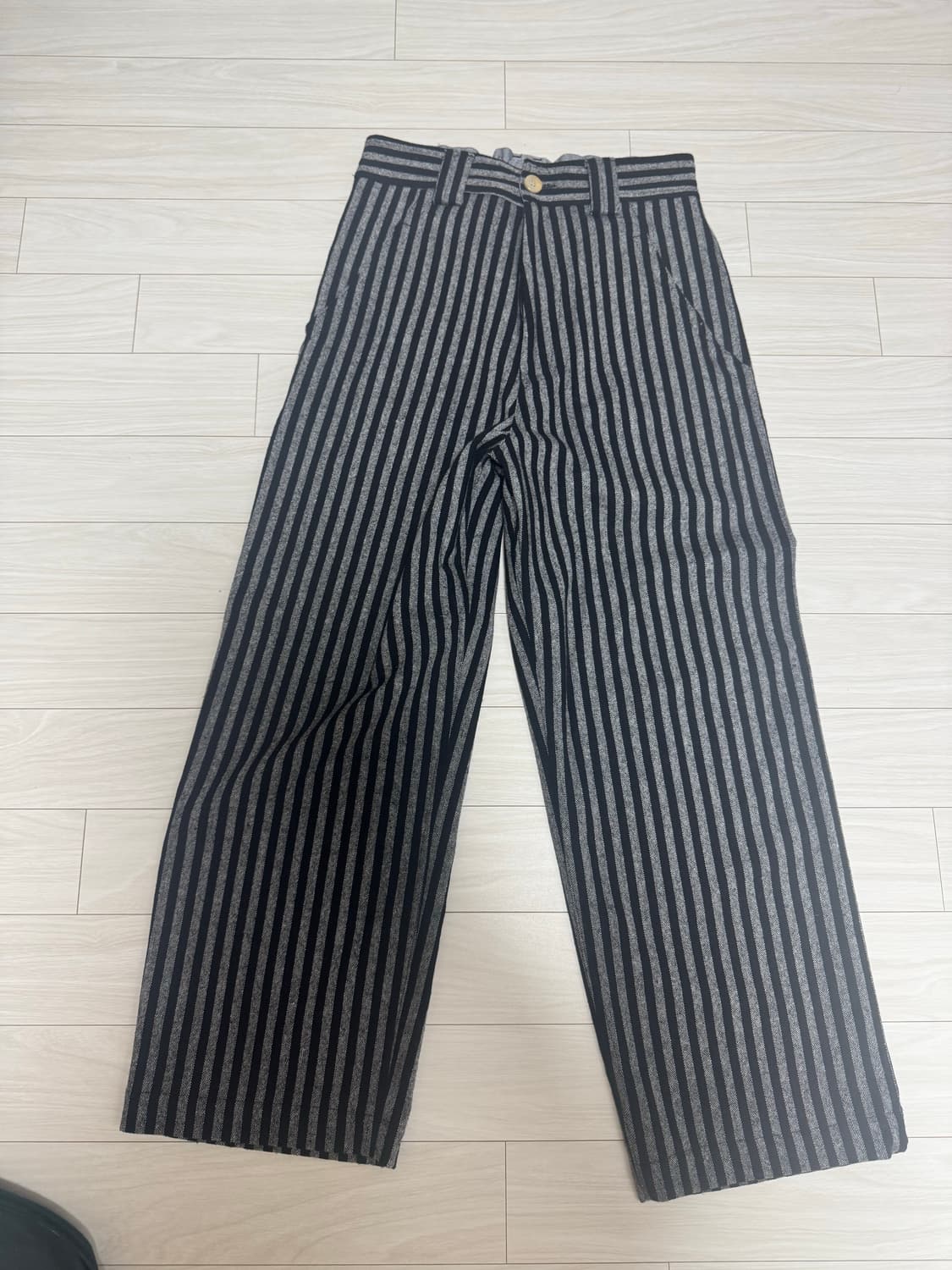 워드로브41 사이즈M 와이드워크팬츠 상품이미지3