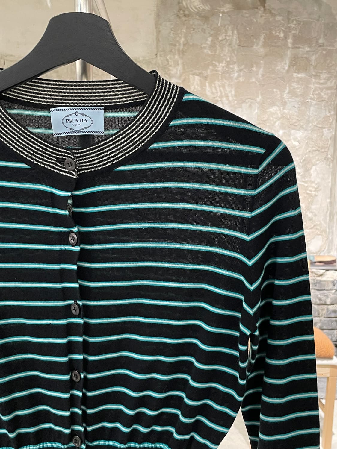 프라다 블랙 네온 스트라이프 니트 가디건 상품이미지3