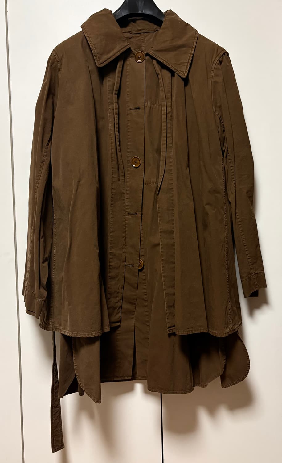 르메르 스톰 플랩 코트 브라운 상품이미지1