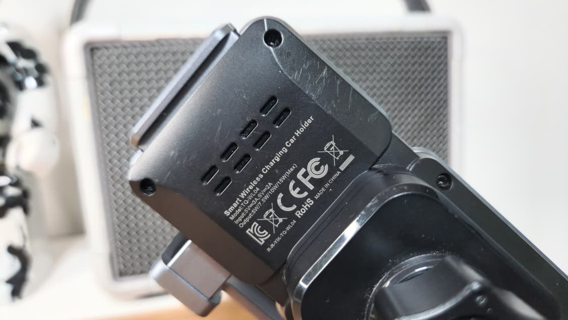 # toocki 듀얼 무선 충전 폴드 플립스마트폰 충전기 / 차량용충전기 상품이미지10