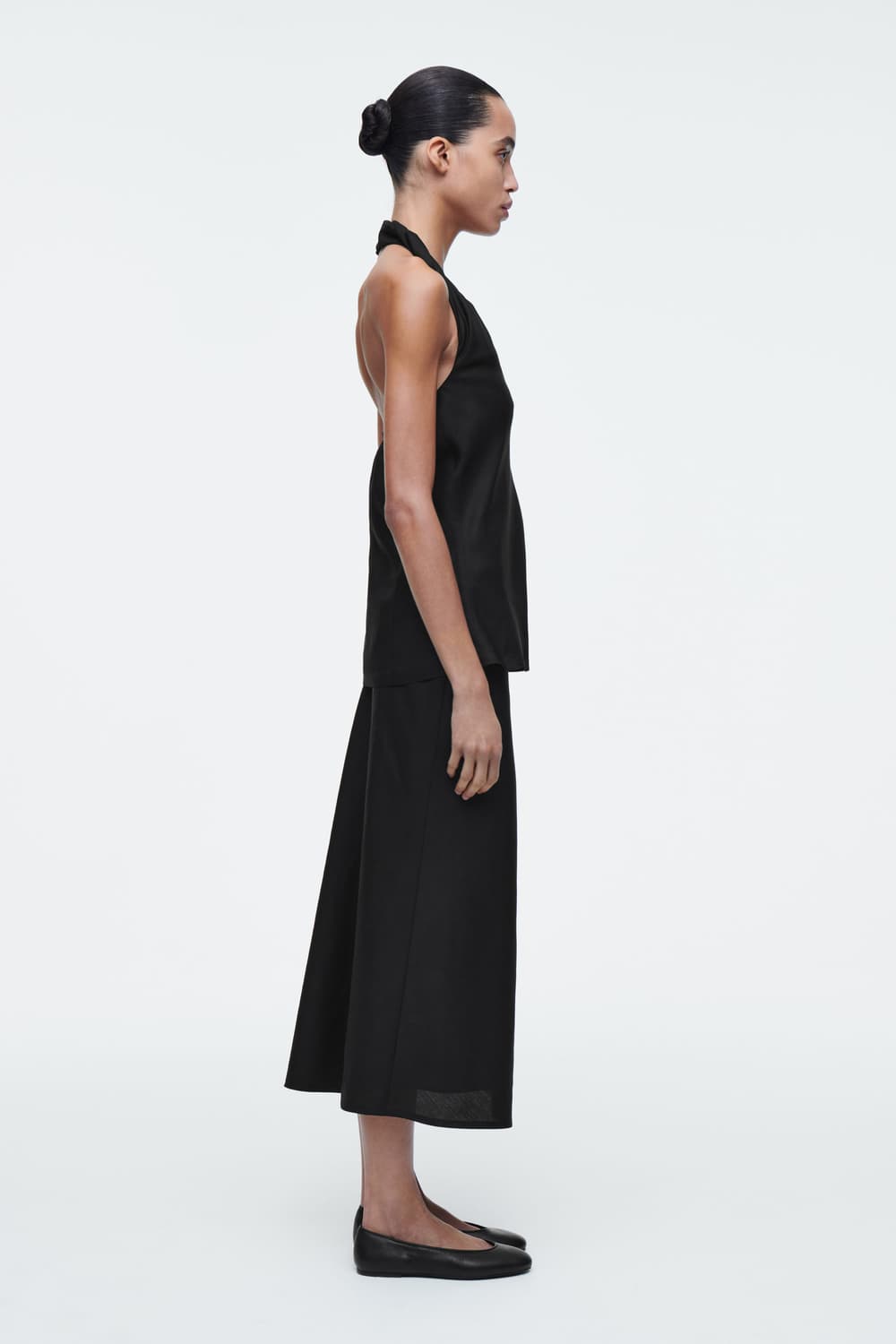 (세제품) COS 블랙 린넨 홀터넥 민소매 탑 상품이미지3