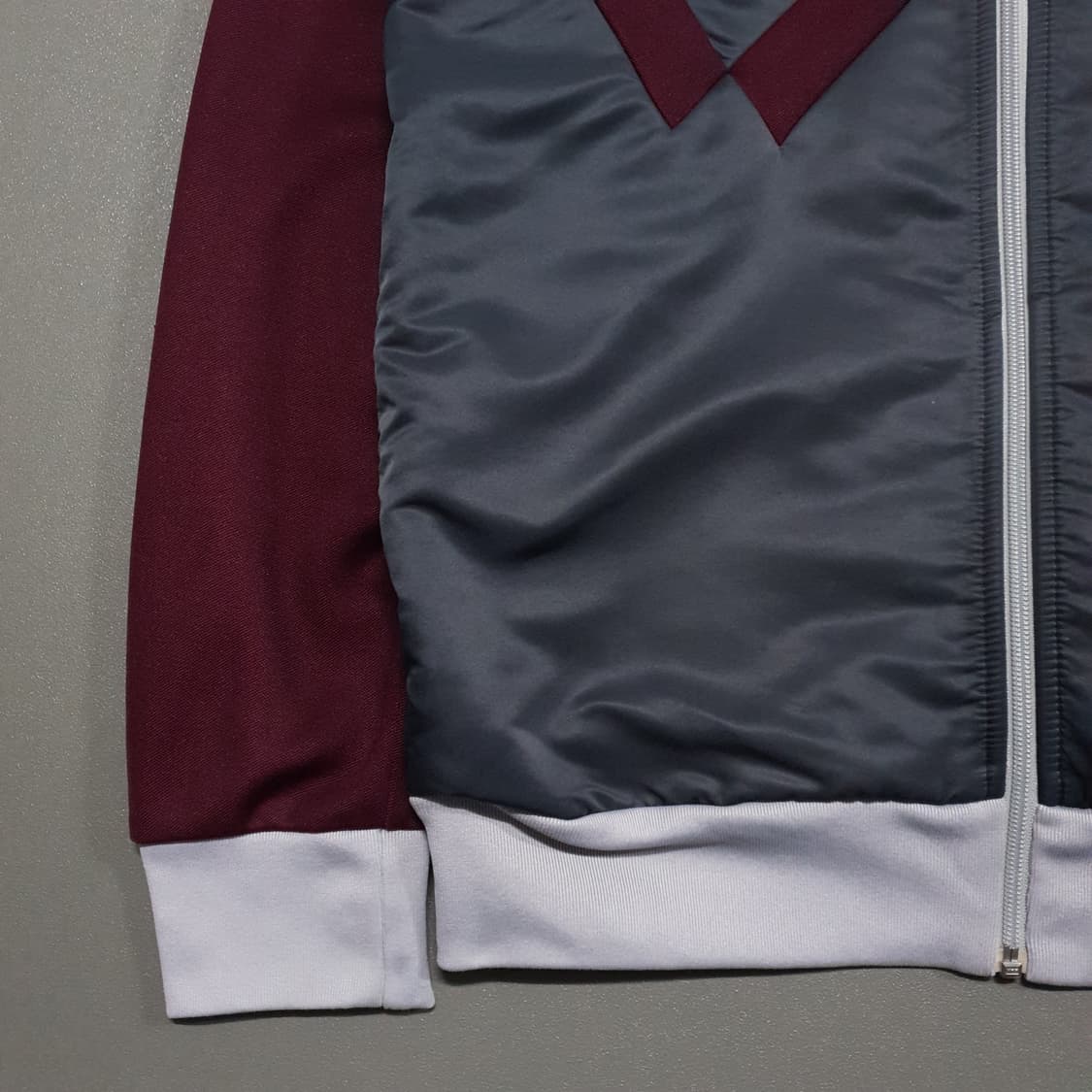 L) 아디다스 희귀 유로파 버건디 그레이 아카이브 트랙탑 져지 자켓 상품이미지4