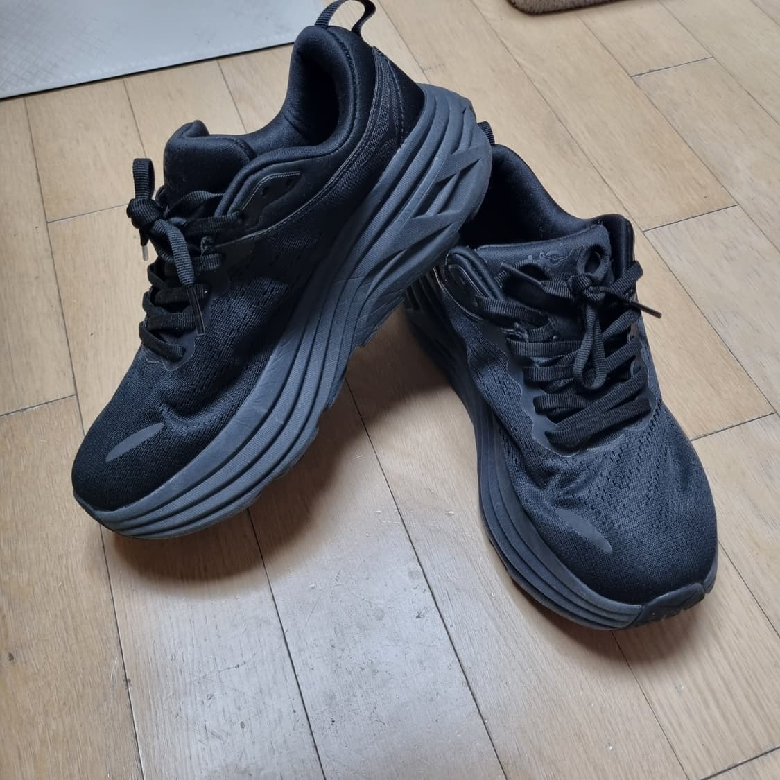 호카 본디 8 운동화 상품이미지2