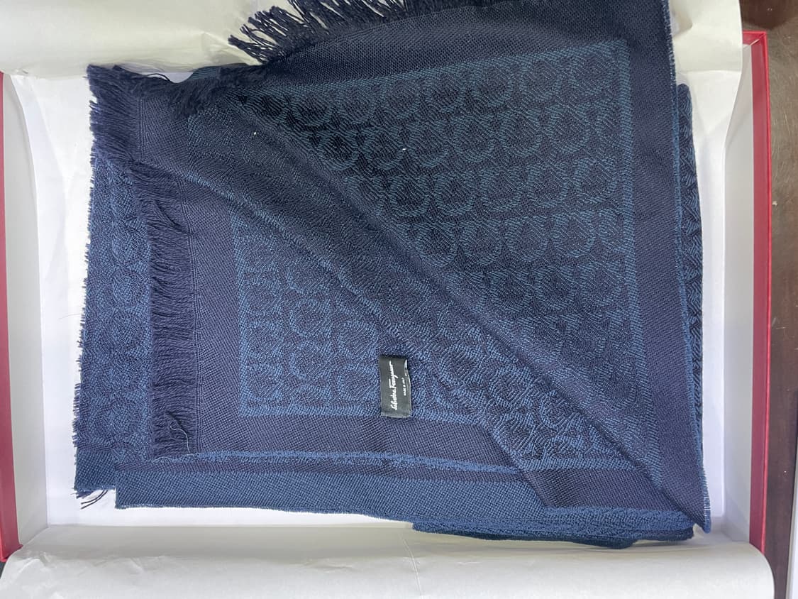 페레가모 머플러 남색 상품이미지4