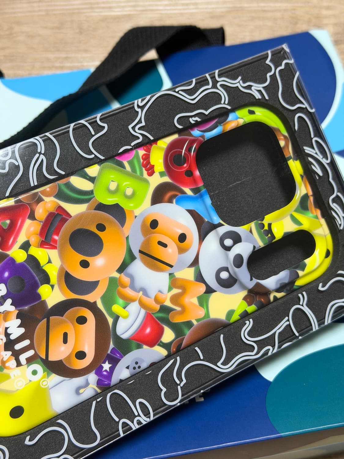 베이프 베이비 마일로 아이폰 17프로 케이스 상품이미지2