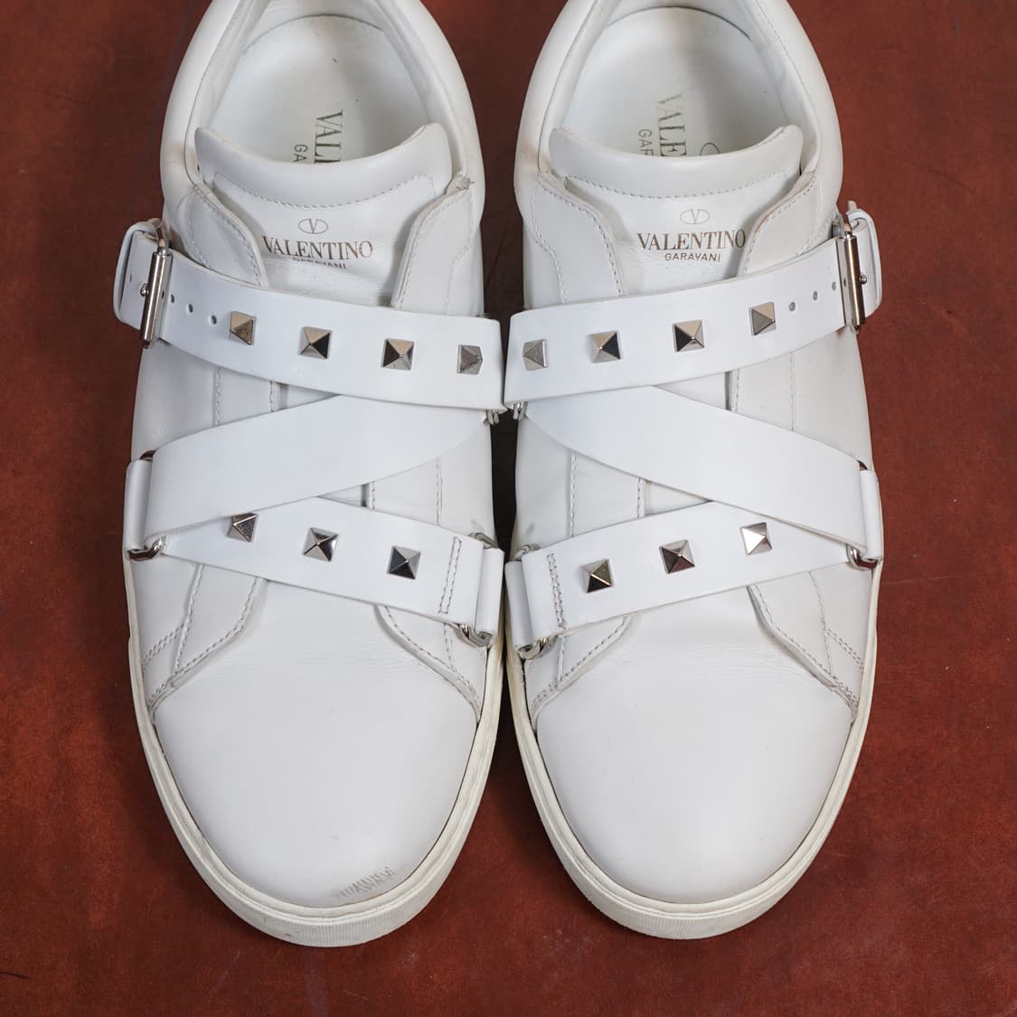 발렌티노 브이펑크 레더 스니커즈 상품이미지2