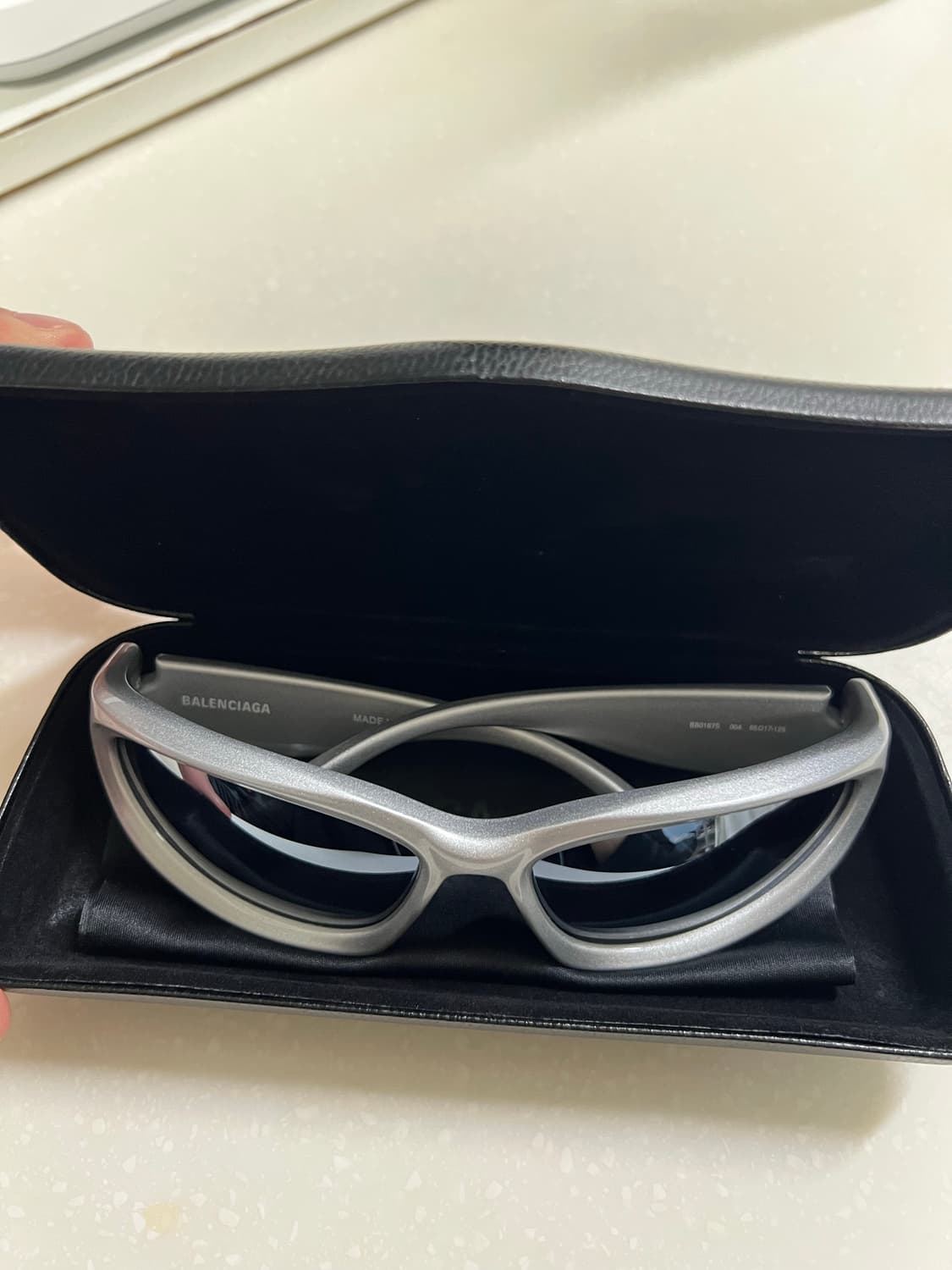 발렌시아가 스위프트 오발 선글라스 실버 상품이미지6