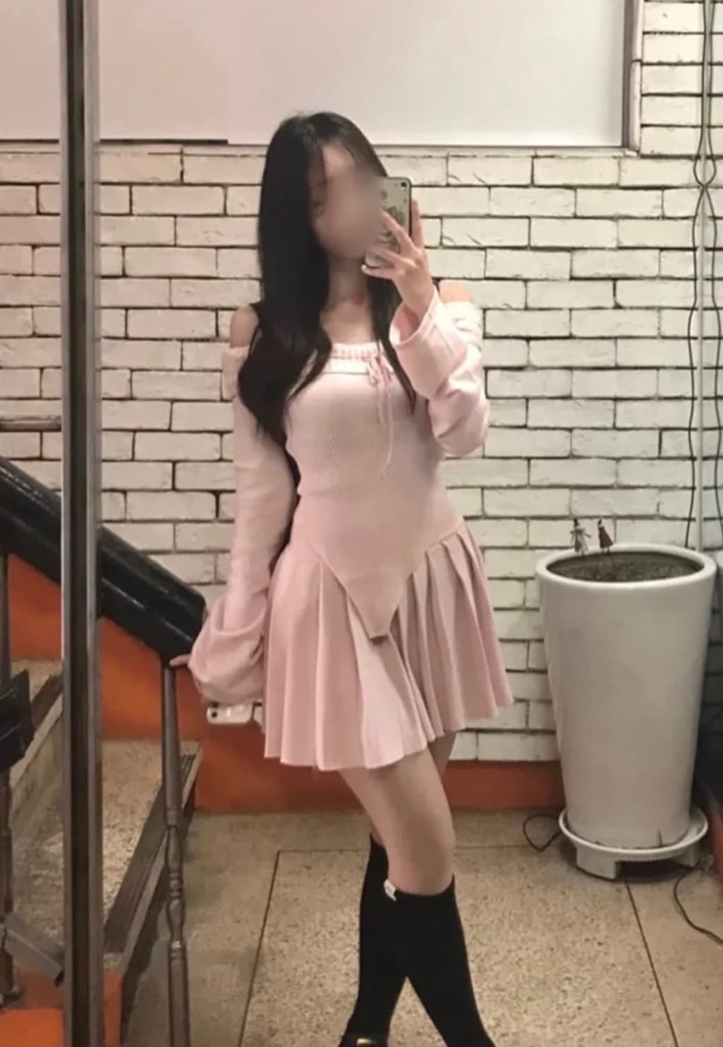 글로니 베라 스윙 탑 스커트 세트 상품이미지1