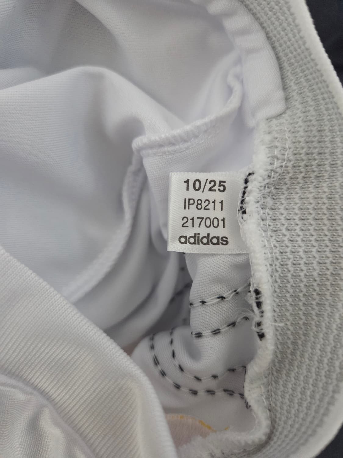 레알마드리드 알렉산더 아놀드 친필사인 유니폼 판매  상품이미지2