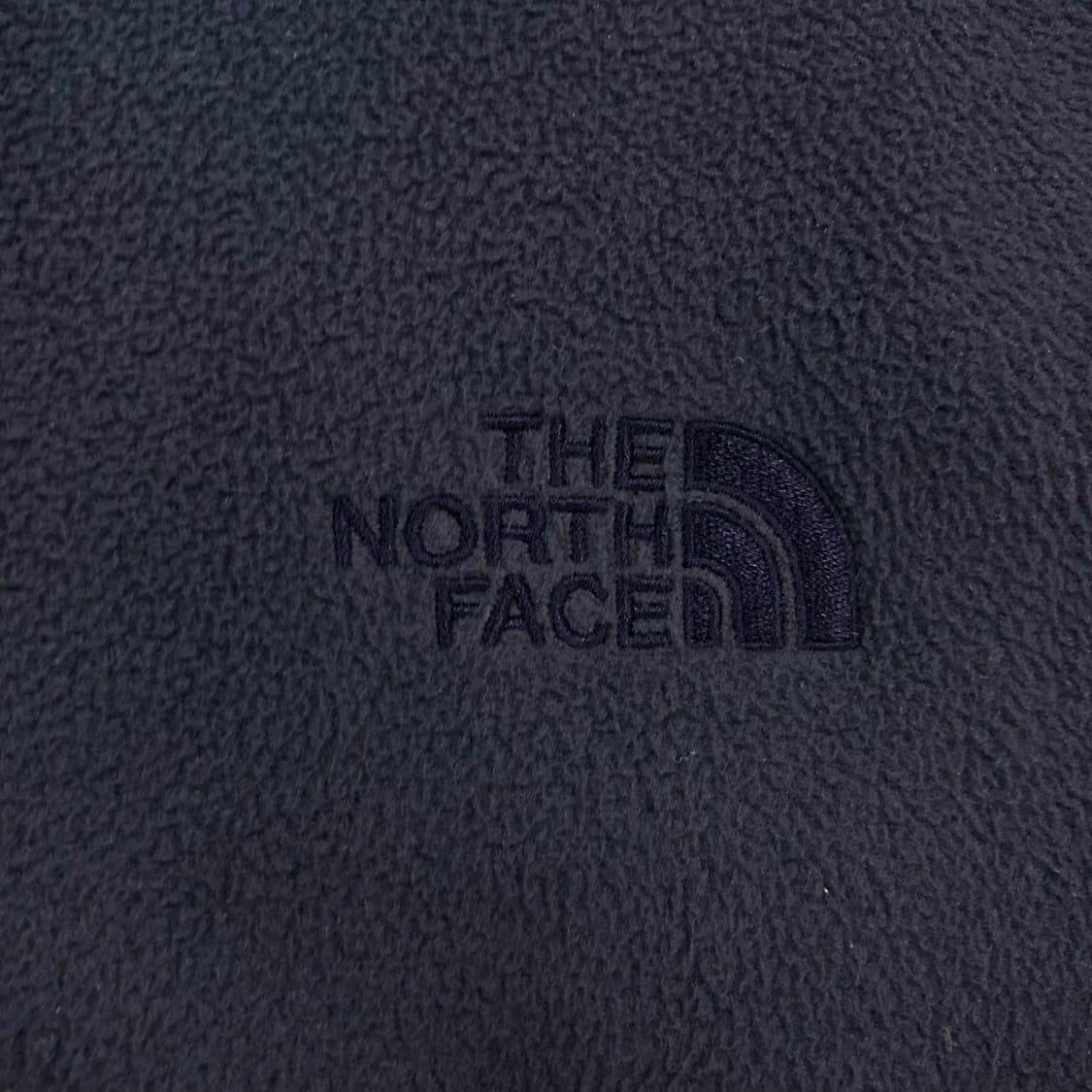 노스페이스 네이비 컬러 스몰 로고 플리스 자켓 상품이미지2