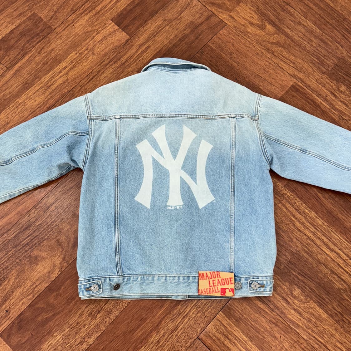여성용 XS(100) MLB 양키스 빅로고 데님 자켓 상품이미지3