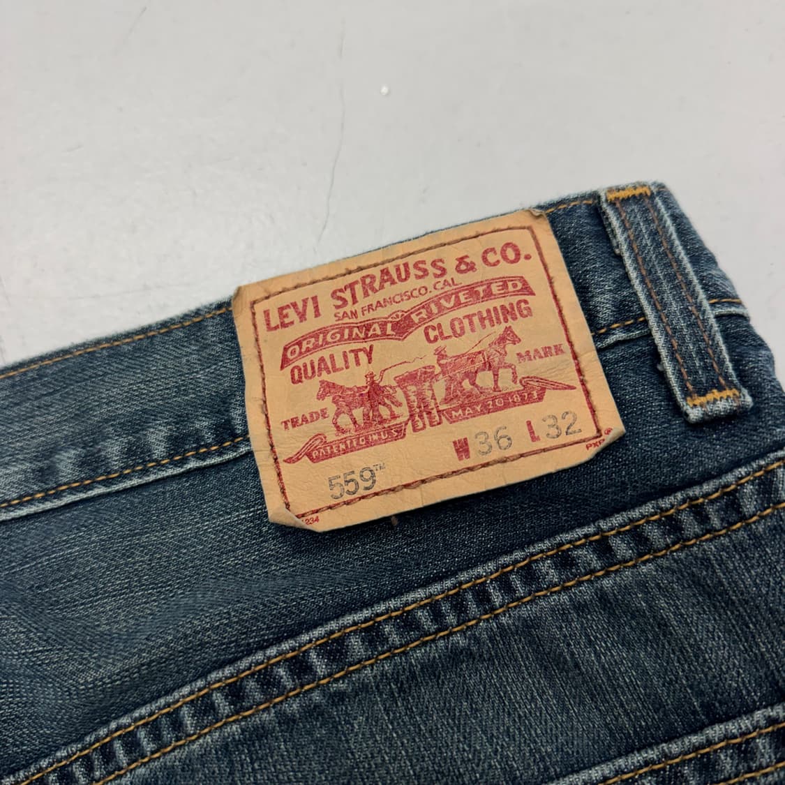 리바이스 00s 559 새깅 워싱 스케이터 와이드 데님팬츠 상품이미지6