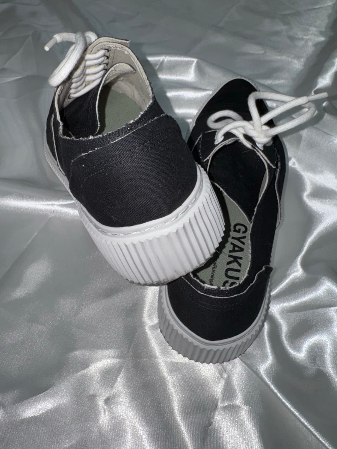 언더커버리즘 블랙 캔버스 로우탑 스니커즈 (260mm) 상품이미지9