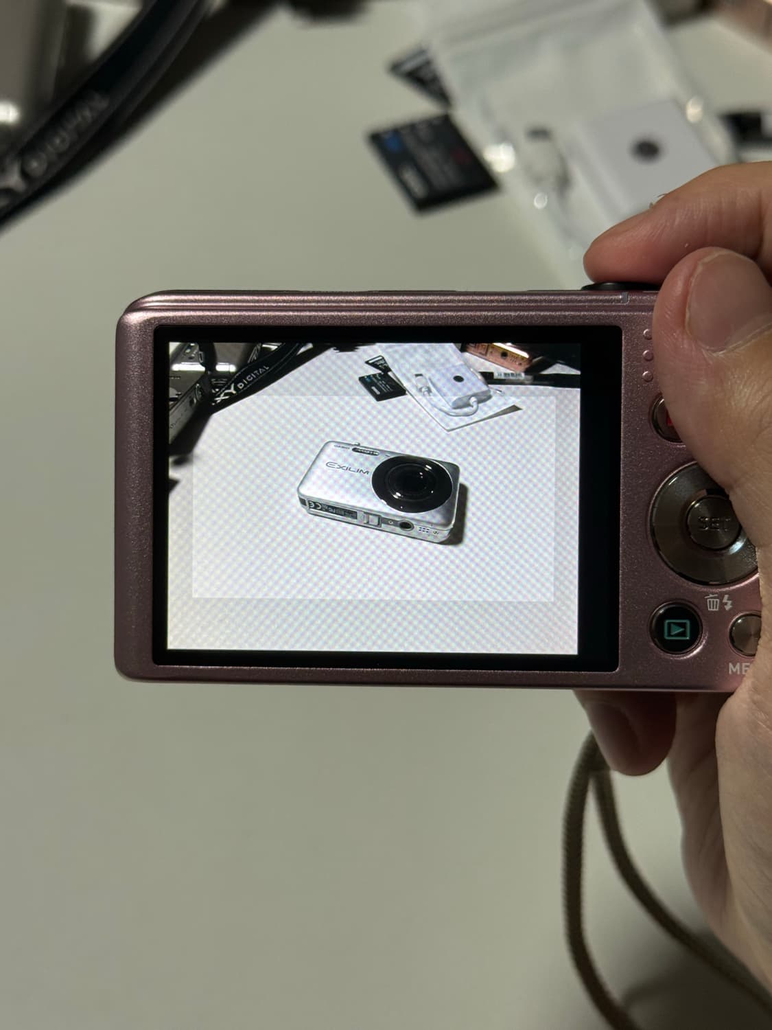 희귀 매물 예쁜 핑크 카시오 엑슬림 ex-zr400 상품이미지5