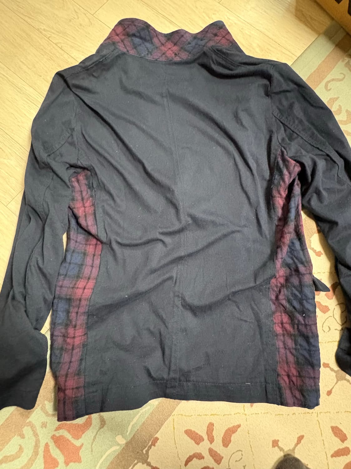 카라수 빈티지샵에서 샀던 꼼데 옴므 블레이저 팝니다. 상품이미지4