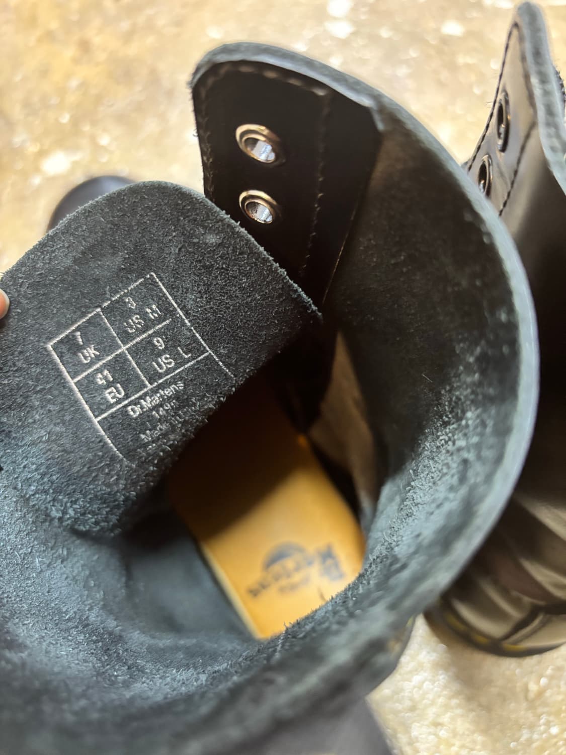 닥터 마틴 1490 스무스 블랙 10홀 상품이미지8